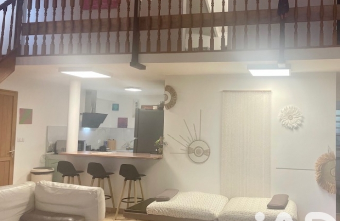 Vente Maison 170m&sup2; 7 pièces Sainte Suzanne