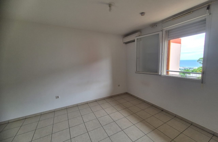 Appartement T1 &agrave; BDN Ste Clotilde