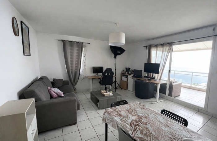 Vente Appartement 47.65m&sup2; 2 pi&egrave;ces Les Avirons