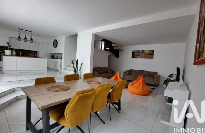 Vente Divers 170m&sup2; 5 pièces Saint-Pierre