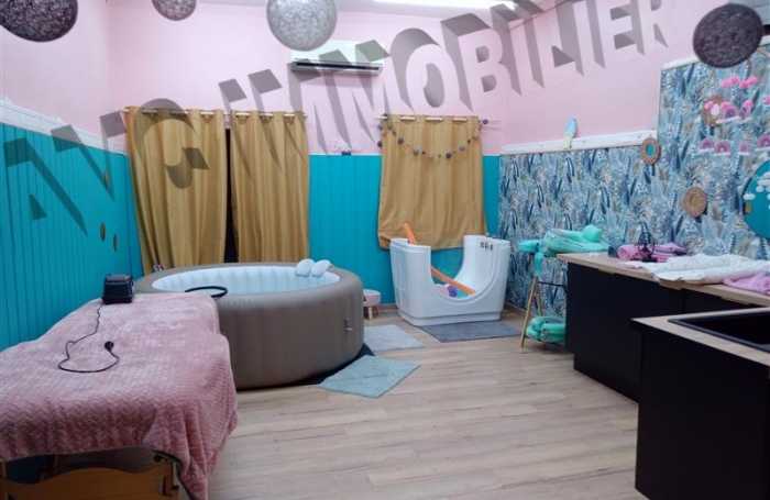 Location Local commercial 88m&sup2; 1 pi&egrave;ce Saint Paul