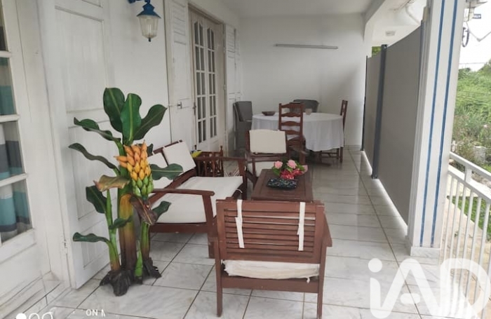 Location Maison 160m&sup2; 6 pièces Saint-Pierre