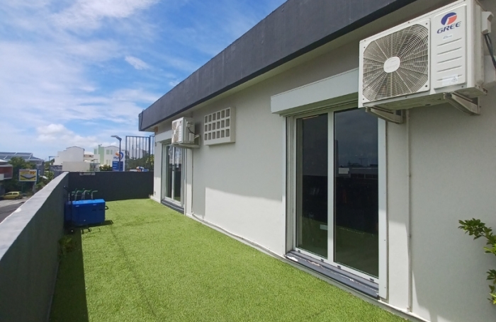 Location Local commercial 97490