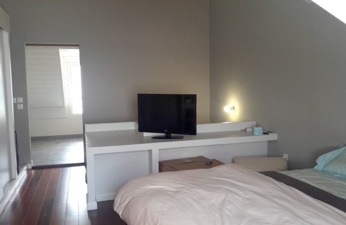 A louer : T4 atypique -  Saint Denis carr&eacute; d'Or