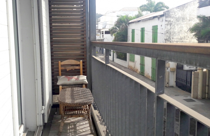 A louer : T4 atypique -  Saint Denis carr&eacute; d'Or