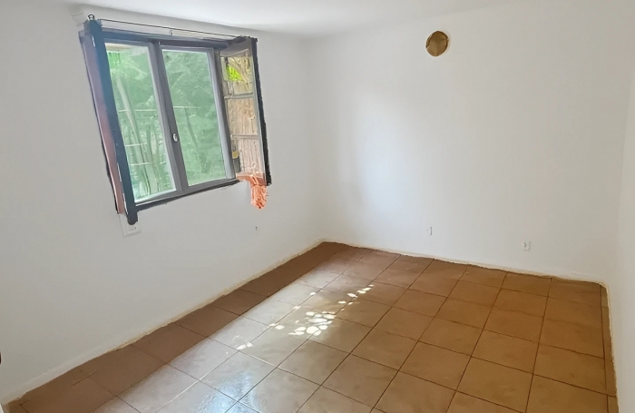 Vente Maison 103m&sup2; 8 pièces Ravine des Cabris