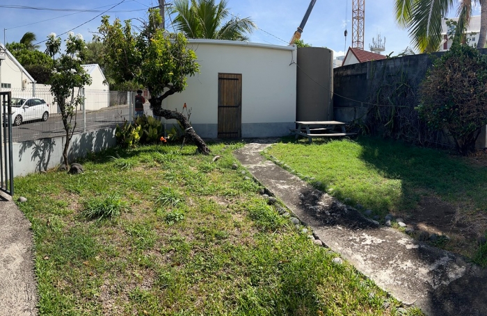 Vente Divers 143.65m&sup2; Saint-Pierre