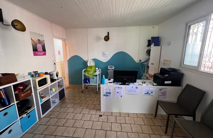 Vente Divers 143.65m&sup2; Saint-Pierre
