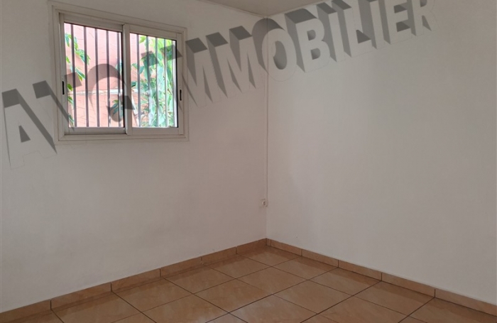 Location Maison 70m&sup2; 4 pi&egrave;ces Saint-Pierre