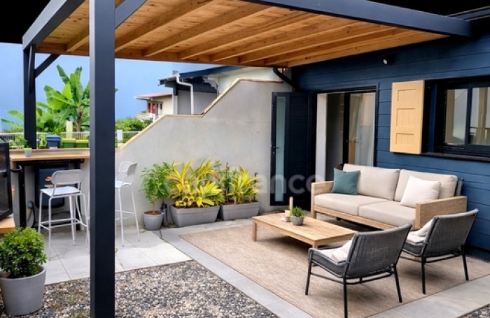 Vente Maison 90m&sup2; 5 pièces Saint Gilles Les Hauts