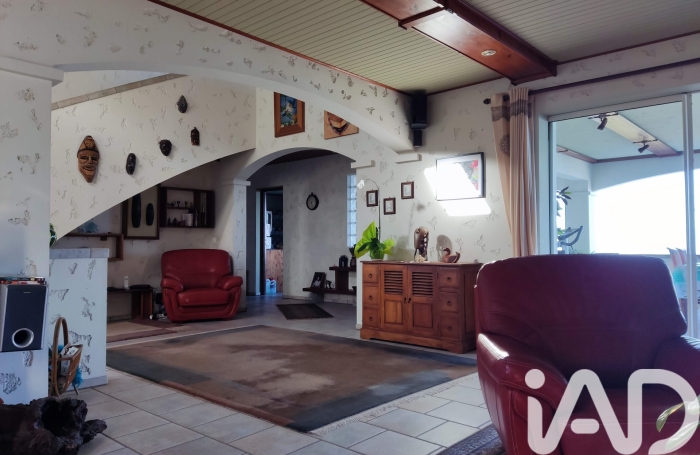 Vente Maison 246m&sup2; 6 pièces Saint-Leu