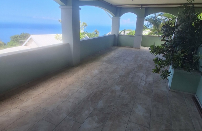 Vente Maison 246m&sup2; 6 pièces Saint-Leu