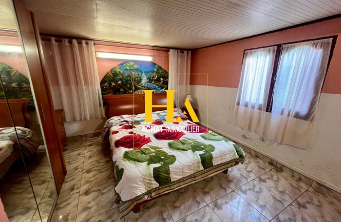 Vente Maison 257.7m&sup2; 12 pi&egrave;ces Saint Gilles Les Hauts