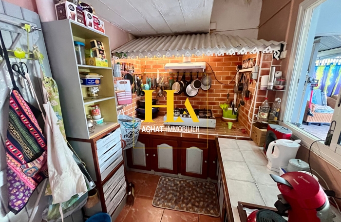 Vente Maison 257.7m&sup2; 12 pi&egrave;ces Saint Gilles Les Hauts