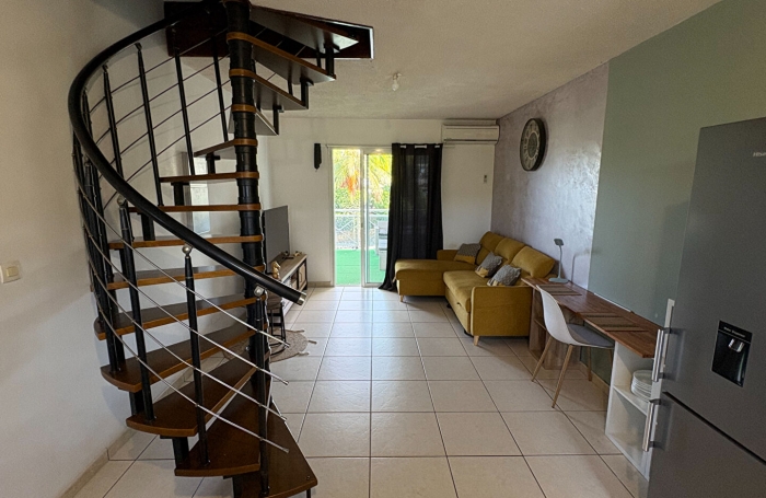 Location Appartement 85m&sup2; 4 pi&egrave;ces Saint Gilles les Bains