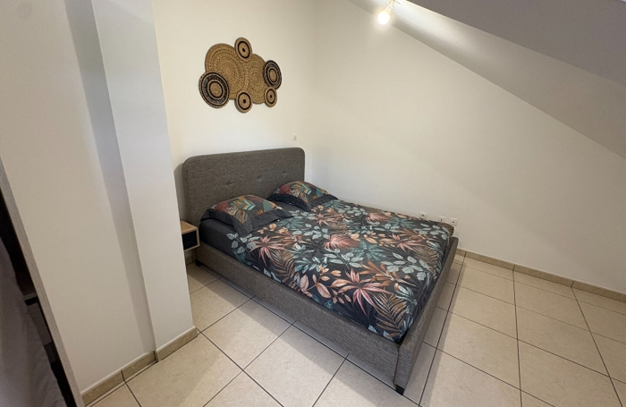 Location Appartement 85m&sup2; 4 pi&egrave;ces Saint Gilles les Bains