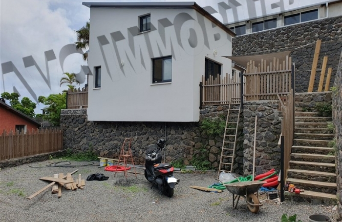 Vente Maison 60m&sup2; 2 pi&egrave;ces Piton Saint Leu
