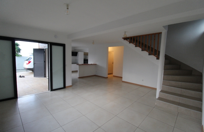 Location Maison 152.11m&sup2; 6 pi&egrave;ces Sainte Clotilde