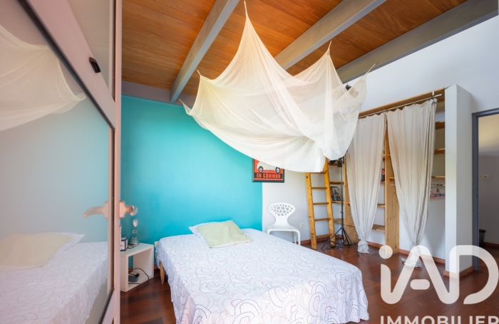 Vente Divers 260m&sup2; 10 pièces Saint-Leu