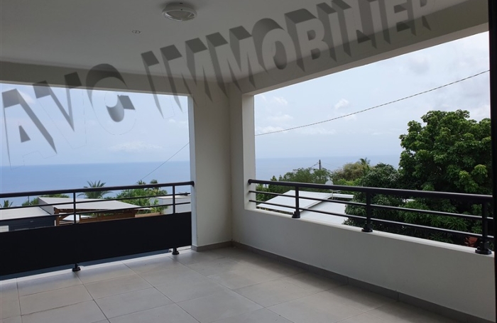 Location Appartement 120m&sup2; 5 pi&egrave;ces Saint-Leu