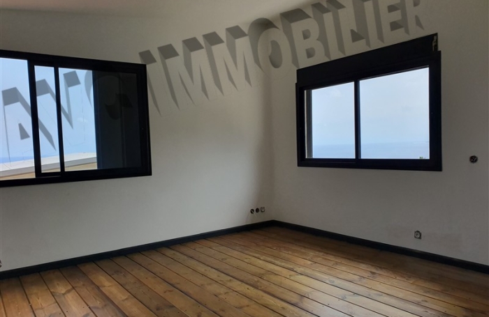 Location Appartement 115m&sup2; 4 pi&egrave;ces Saint-Leu