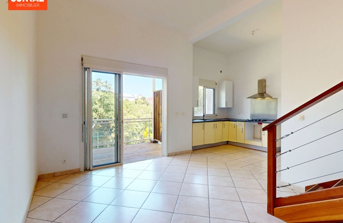 Vente Maison 82.72m&sup2; 3 pi&egrave;ces Etang-Sale