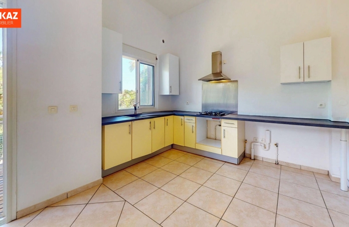 Vente Maison 82.72m&sup2; 3 pi&egrave;ces Etang-Sale