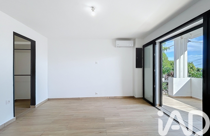 Vente Divers 181m&sup2; 6 pièces Sainte Clotilde