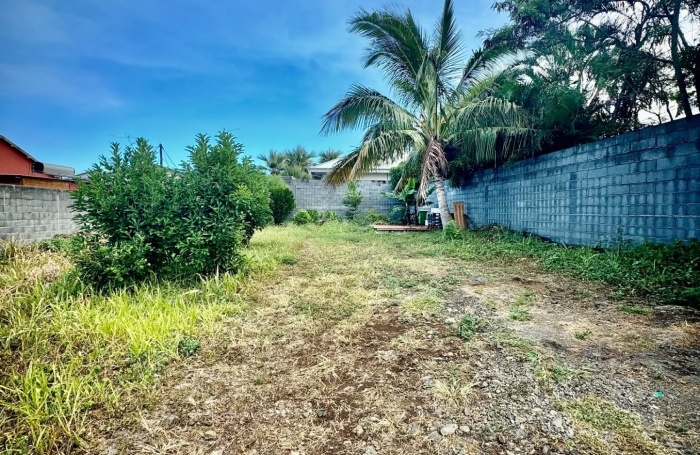 TERRAIN 406 M2 LIGNE PARADIS - ST PIERRE