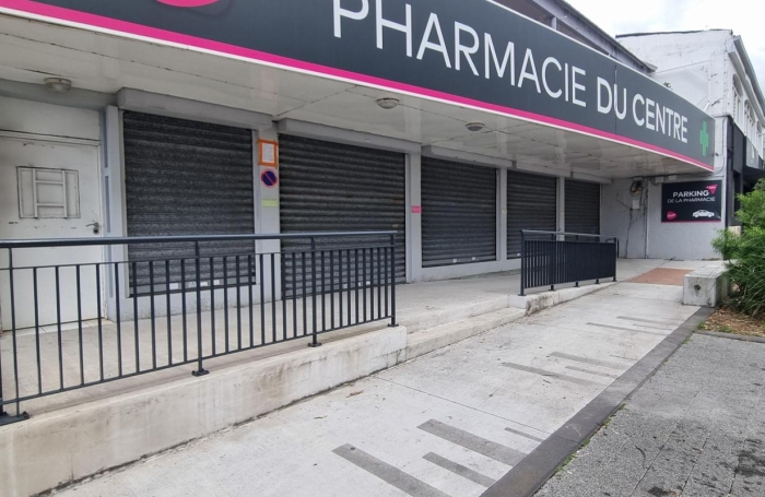 Location Local commercial 97440