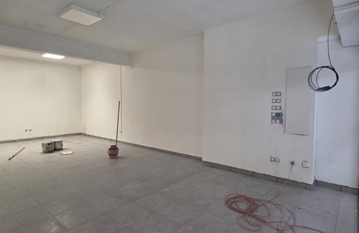 Location Local commercial 97430