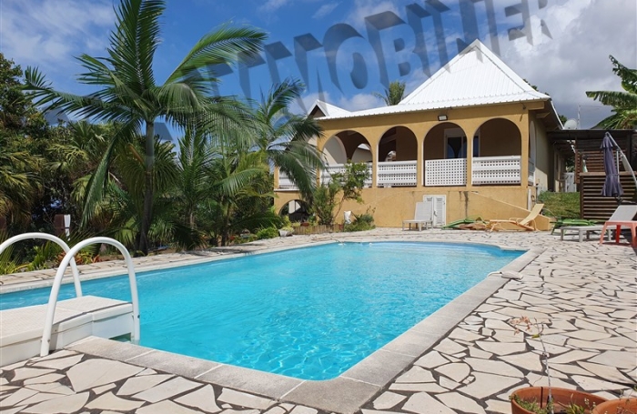 Location Maison 180m&sup2; 6 pi&egrave;ces Les Avirons