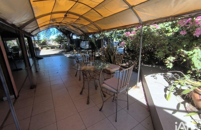 Vente Local commercial 200m&sup2; Saint-Pierre