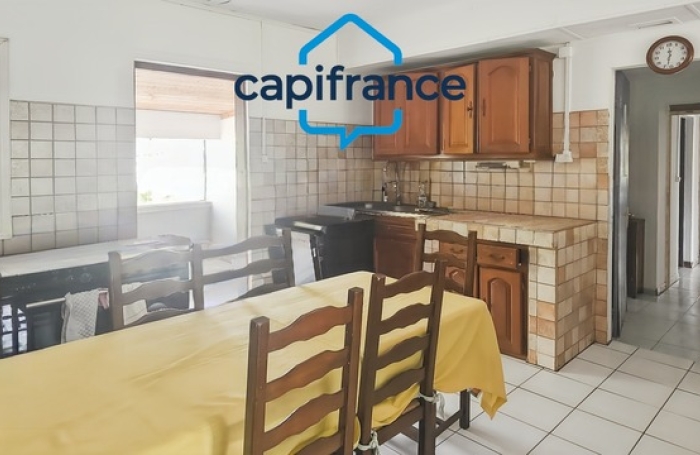 Location Maison 118m&sup2; 7 pièces Sainte Rose