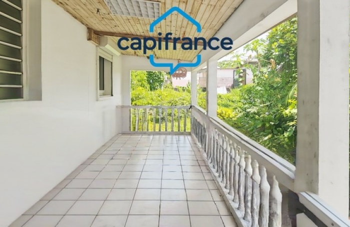 Location Maison 118m&sup2; 7 pièces Sainte Rose