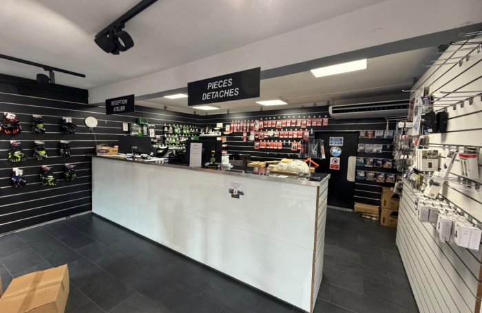 Vente Local commercial 2342m&sup2; Saint-Pierre