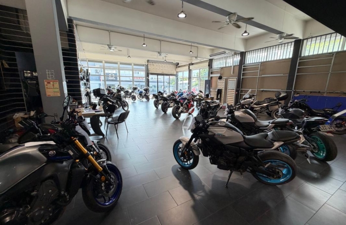 Vente Local commercial 2342m&sup2; Saint-Pierre