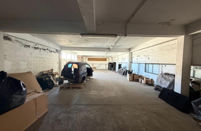 Vente Local commercial 2342m&sup2; Saint-Pierre