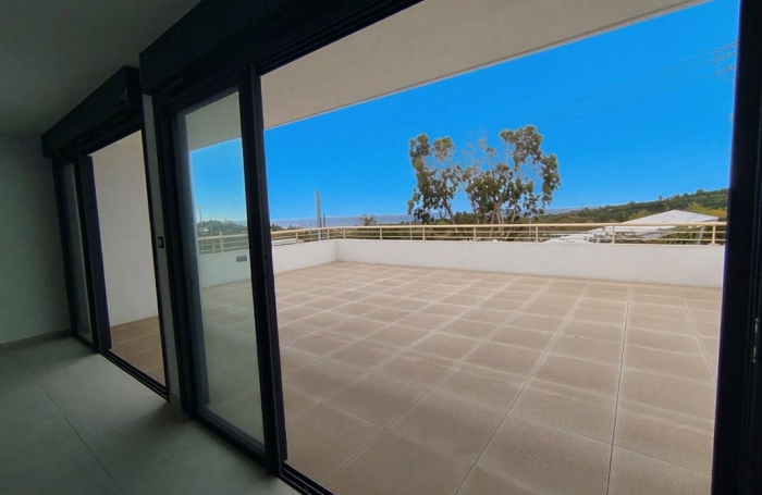 Location Appartement 94.6m&sup2; 4 pièces Saint Gilles les Bains