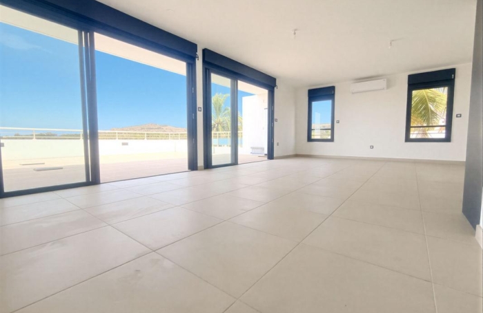 Location Appartement 94.6m&sup2; 4 pièces Saint Gilles les Bains