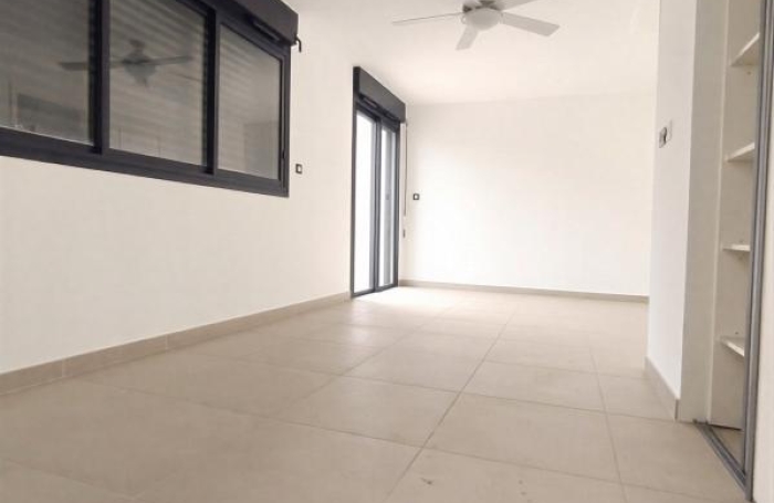 Location Appartement 94.6m&sup2; 4 pièces Saint Gilles les Bains