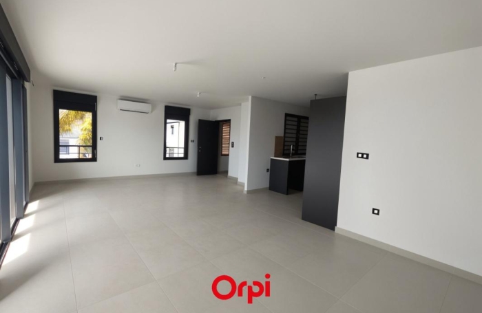 Location Appartement 94.6m&sup2; 4 pièces Saint Gilles les Bains