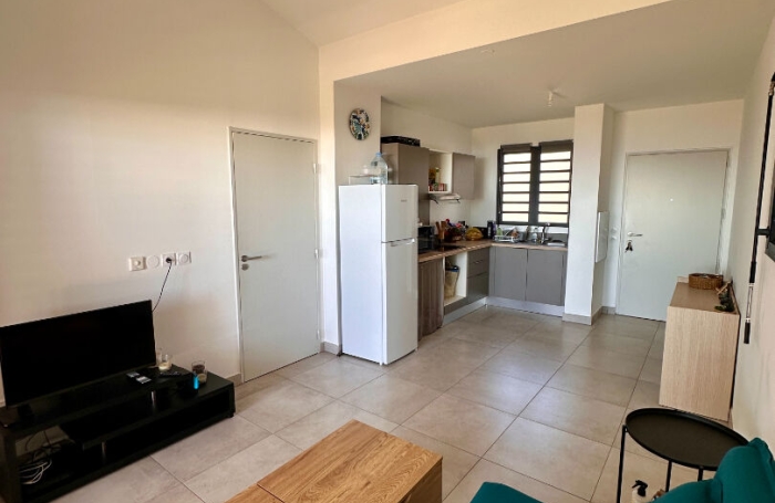 Vente Appartement 44m&sup2; 2 pi&egrave;ces Saint Gilles Les Hauts