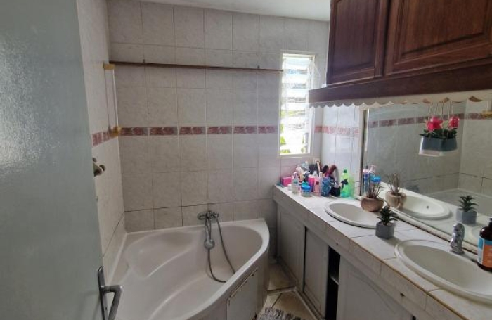 Vente Maison 123m&sup2; 4 pièces Saint Louis