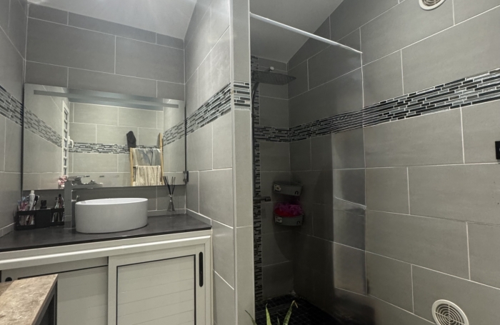 Vente Maison 104m&sup2; 6 pièces Saint Louis