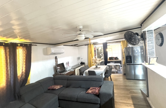 Vente Maison 104m&sup2; 6 pièces Saint Louis