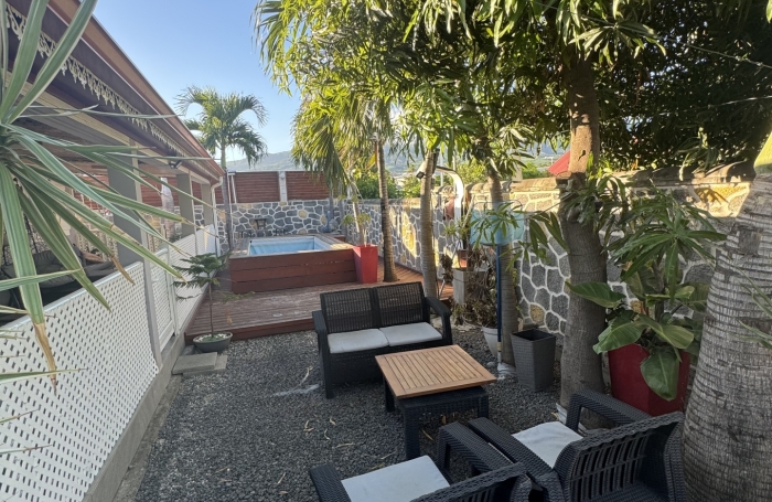 Vente Maison 104m&sup2; 6 pièces Saint Louis