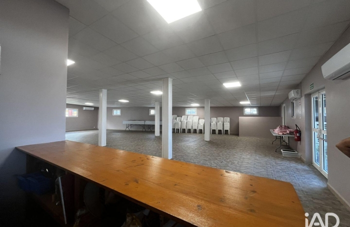 Location Local commercial 200m&sup2; Rivi&egrave;re Saint Louis