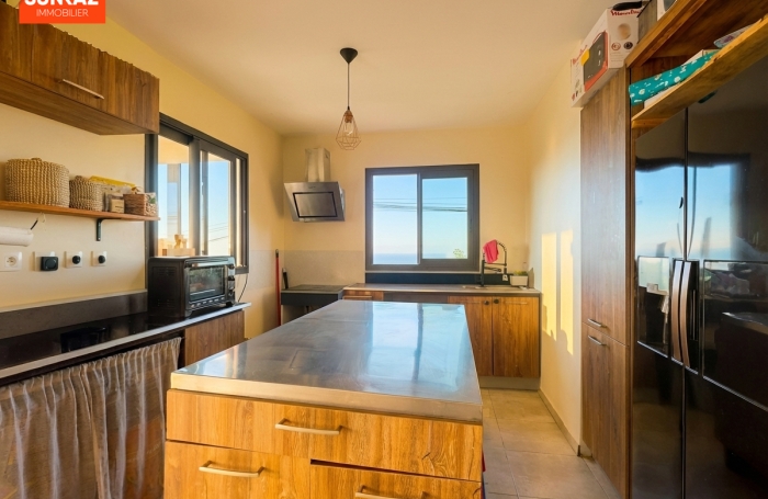 Vente Maison 105m&sup2; 4 pi&egrave;ces Petite &icirc;le