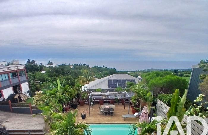 Vente Maison 110m&sup2; 4 pièces La Saline les Hauts